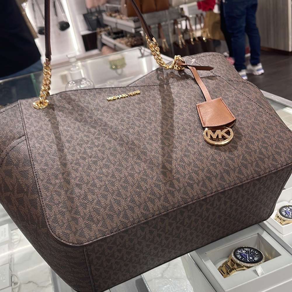Michael Kors Jet Set Travel Large Chained Tote Shoulder Bag MK Brown
NWT - Picture 11 of 16